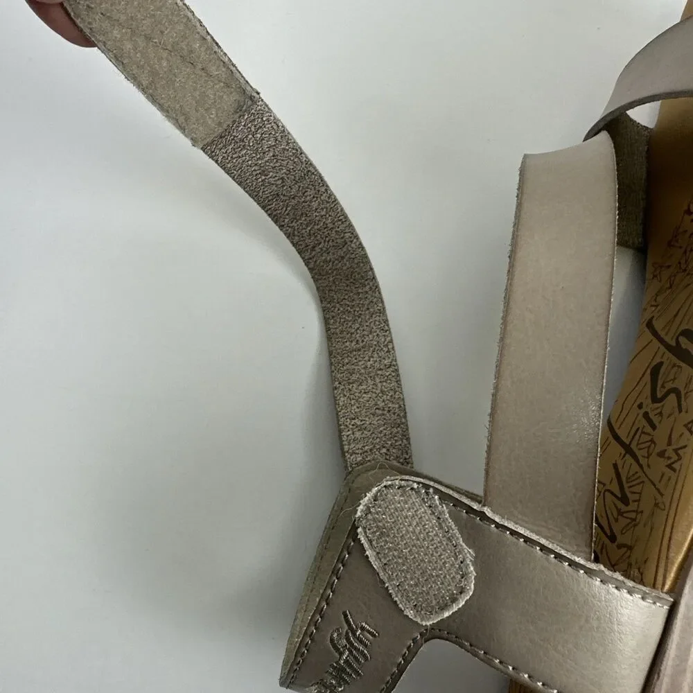 Blowfish‎ Lovers Wedge Sandal Faux Leather Taupe Lightweight Adjustable Womens 8